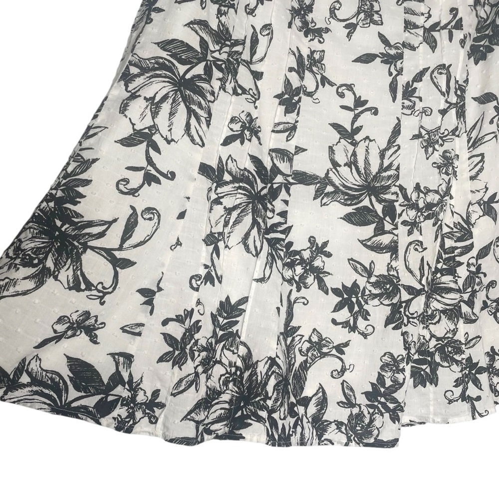 JM Collection Cotton Floral Skirt Size 12 Vine Black White Preppy Classic Easter